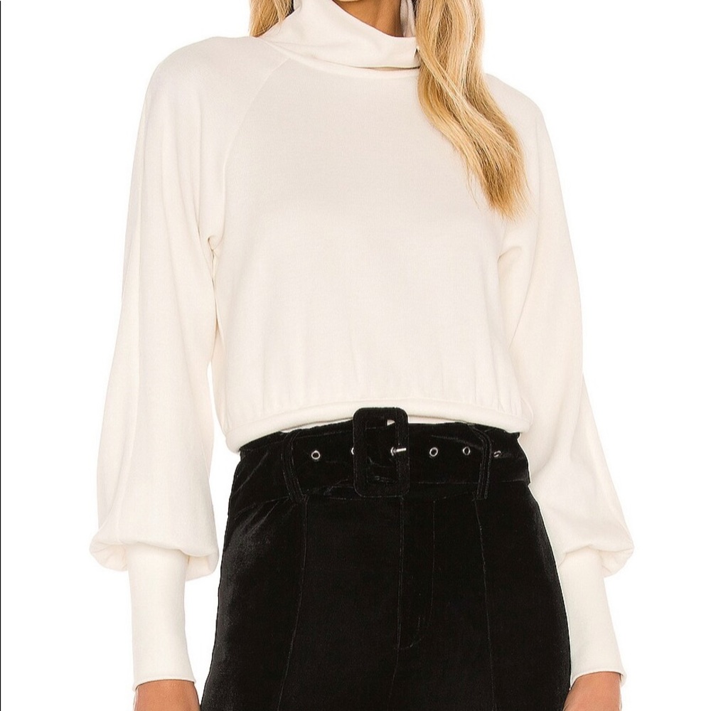 Monroe Turtleneck in Ivory
Line & Dot size M